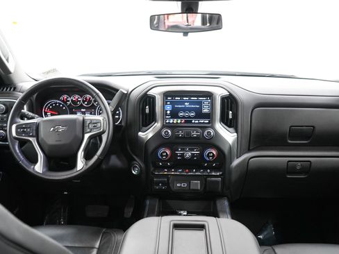 Used 2020 Chevrolet Silverado 1500 LT Trail Boss AWD/4WD image 16