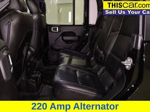 Used 2023 Jeep Gladiator Sport image 26