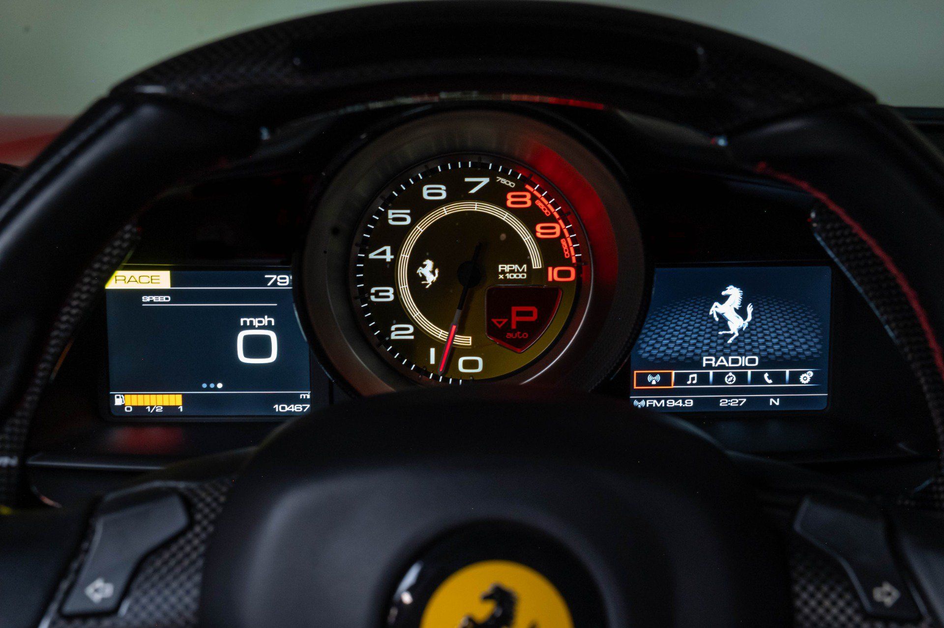 Used 2018 Ferrari 488 GTB RWD image 15