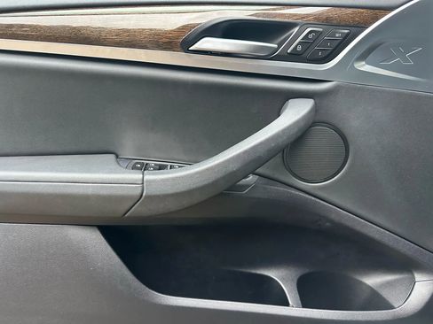 Used 2019 BMW X3 xDrive30i w/ Driving Assistance Package image 9