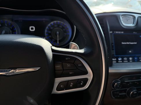 Used 2018 Chrysler 300 C w/ Safetytec Plus Group RWD image 37