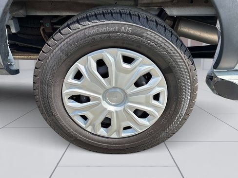 Used 2025 Ford Transit 250 Low Roof w/ Exterior Upgrade Package RWD image 10