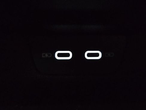 Used 2025 Volkswagen GTI SE FWD image 15