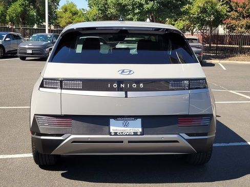Used 2024 Hyundai Ioniq 5 SEL RWD image 7