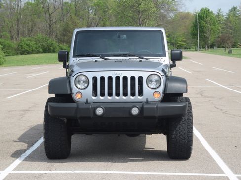 Used 2015 Jeep Wrangler Unlimited Sport w/ Quick Order Package 24S AWD/4WD image 18