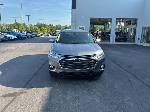 Used 2021 Chevrolet Traverse LT FWD image 8
