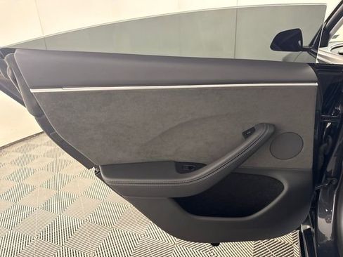 Used 2025 Tesla Model 3 Long Range image 24