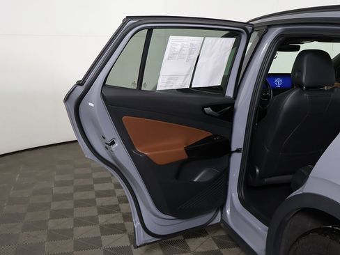 Used 2021 Volkswagen ID.4 Pro S image 23