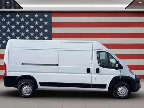 Used 2023 RAM ProMaster 2500 image 2