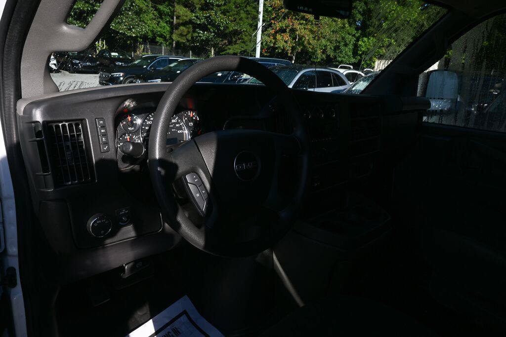 Used 2025 GMC Savana 2500 w/ Driver Convenience Package RWD image 7