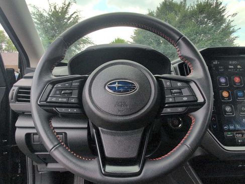 Used 2024 Subaru Crosstrek 2.5i Limited w/ Crosstrek Mirror Package AWD/4WD image 22