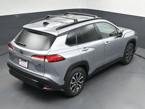 Certified 2025 Toyota Corolla Cross SE image 36