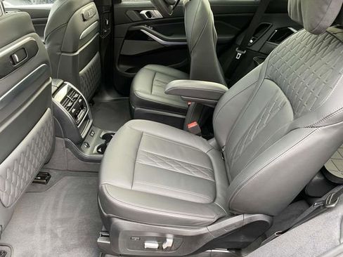 Used 2023 BMW X7 M60i w/ Executive Package image 17