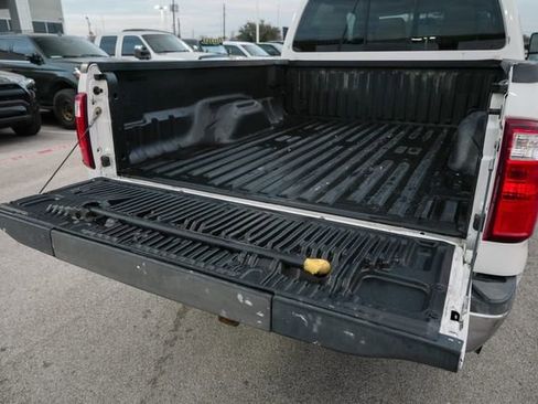 Used 2012 Ford F250 Lariat w/ Lariat Interior Pkg image 12