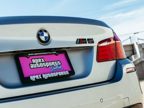 Used 2013 BMW M5 RWD image 35