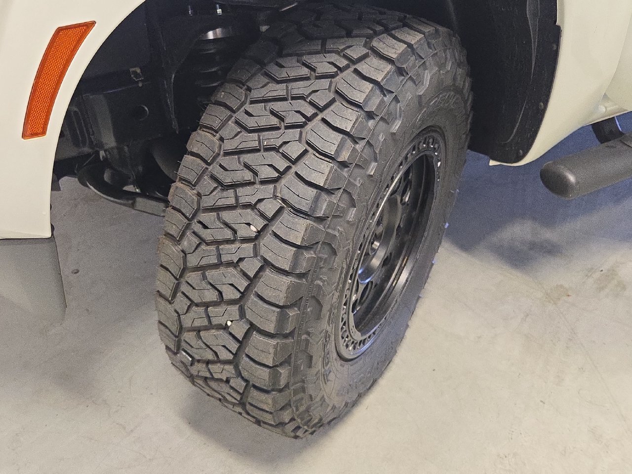 Certified 2025 Nissan Frontier SV RWD image 29