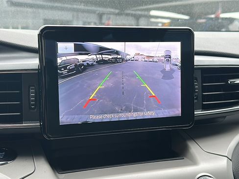 Used 2024 Ford Explorer XLT w/ Equipment Group 202A image 33