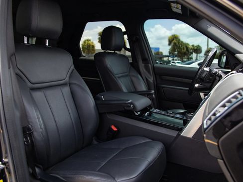 Used 2018 Land Rover Discovery HSE AWD/4WD image 27