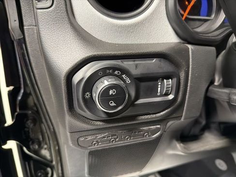 New 2025 Jeep Gladiator Sport AWD/4WD image 22