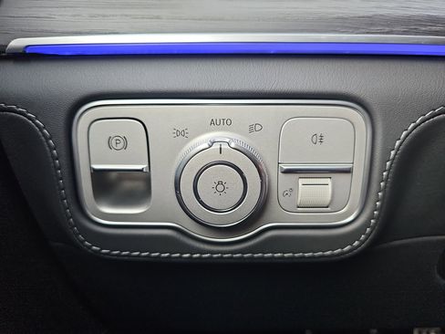 New 2026 Mercedes-Benz GLE 63 AMG S image 27