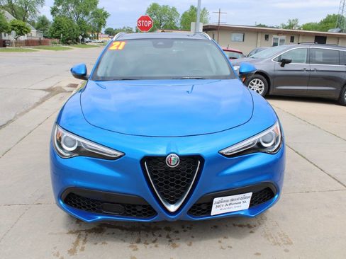 Used 2021 Alfa Romeo Stelvio Ti w/ Nero Edizione image 4
