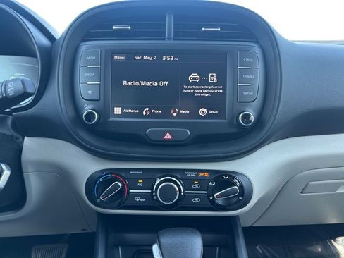 Used 2024 Kia Soul LX w/ Option Group 015 FWD image 12