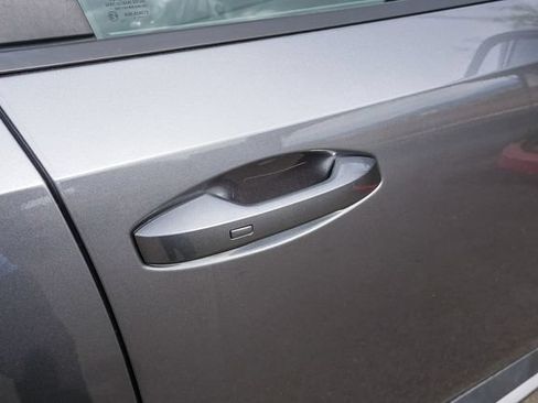 Used 2025 Nissan Kicks SV w/ Illumination Package FWD image 7