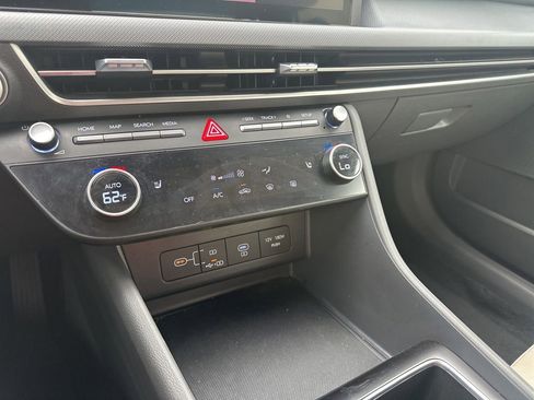 Used 2025 Hyundai Sonata SEL FWD image 12
