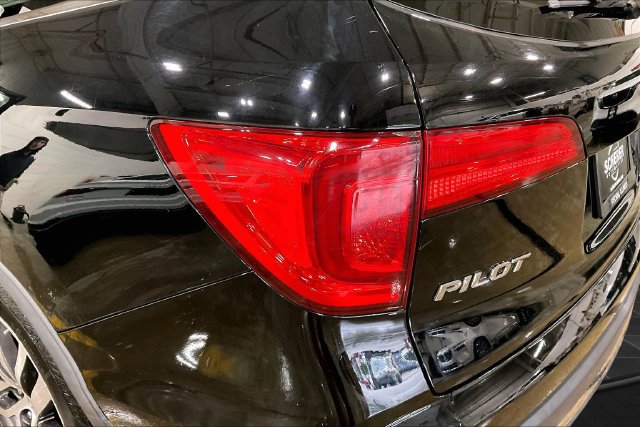 Used 2017 Honda Pilot Touring image 33