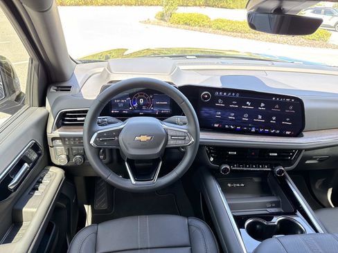 New 2026 Chevrolet Suburban High Country w/ Sun And Tow Package AWD/4WD image 14