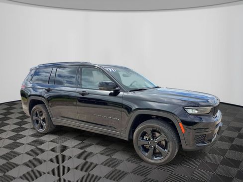 Used 2023 Jeep Grand Cherokee L Laredo AWD/4WD image 6