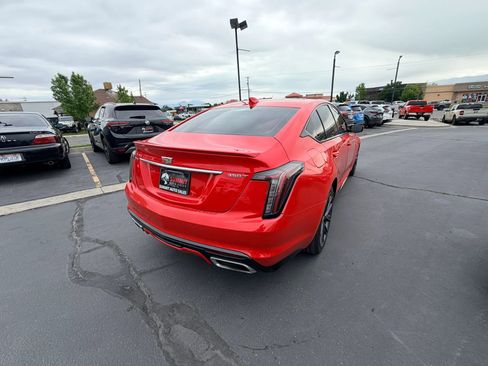 Used 2021 Cadillac CT5 Sport RWD image 3