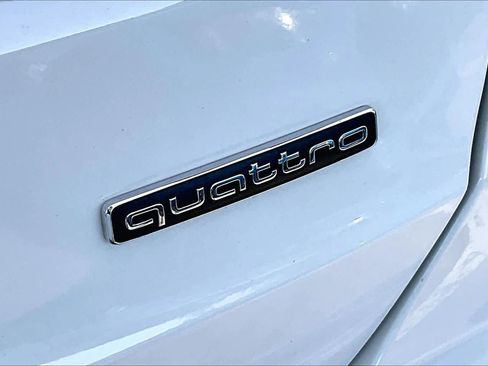 Used 2023 Audi Q3 2.0T Premium w/ Convenience Package image 10