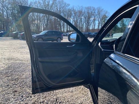 Used 2025 Jeep Grand Cherokee Laredo X w/ Luxury Tech Group I image 16