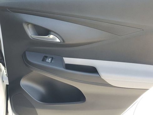 Used 2024 Buick Envista Avenir image 44