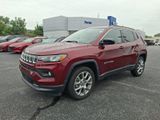 Used 2022 Jeep Compass Latitude image 3