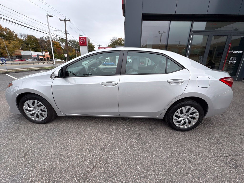 Used 2017 Toyota Corolla L FWD image 9