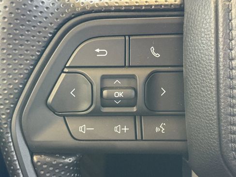 New 2026 Toyota Tacoma SR AWD/4WD image 25