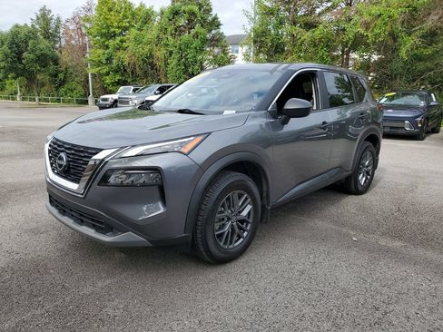 Certified 2023 Nissan Rogue S FWD image 2
