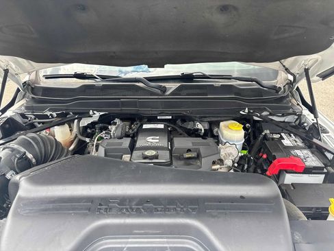 Used 2020 RAM 2500 Laramie image 32