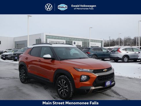 Used 2023 Chevrolet TrailBlazer ACTIV w/ Sun and Liftgate Package image 1