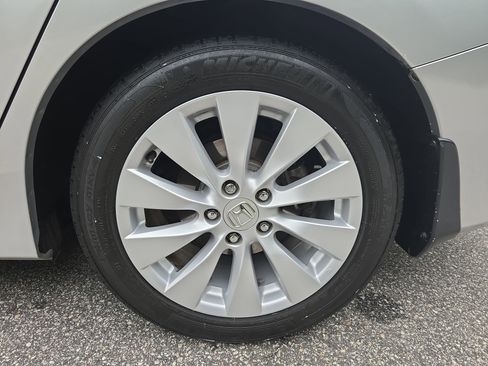 Used 2015 Honda Accord EX-L image 35