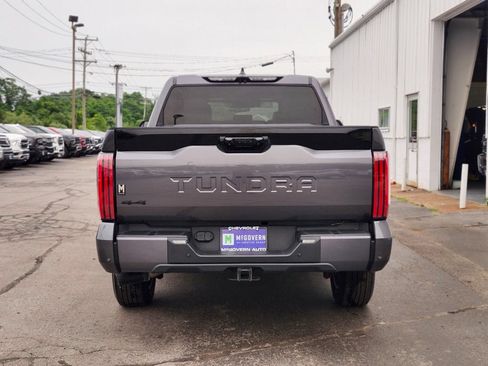 Used 2023 Toyota Tundra Platinum AWD/4WD image 4