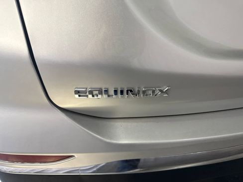 Used 2020 Chevrolet Equinox LT FWD image 13