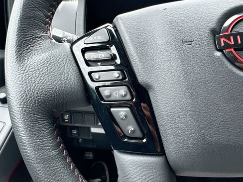 Used 2022 Nissan Frontier Pro-X RWD image 9
