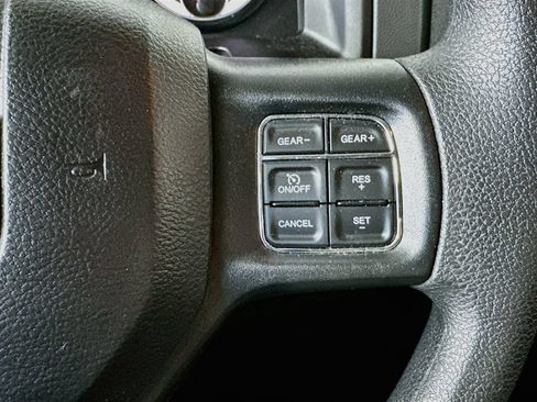 Used 2018 RAM 1500 Express RWD image 25