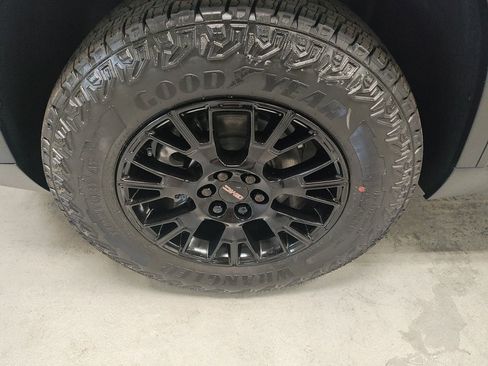 New 2026 GMC Acadia AT4 w/ Luxury Package image 20