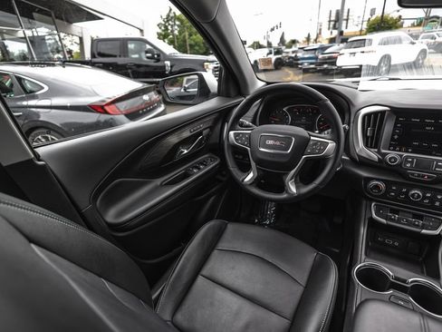 Used 2024 GMC Terrain SLT w/ Tech Package AWD/4WD image 23
