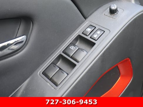 Used 2022 Nissan Frontier Pro-X RWD image 12