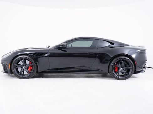 Used 2019 Aston Martin DBS Superleggera RWD image 2